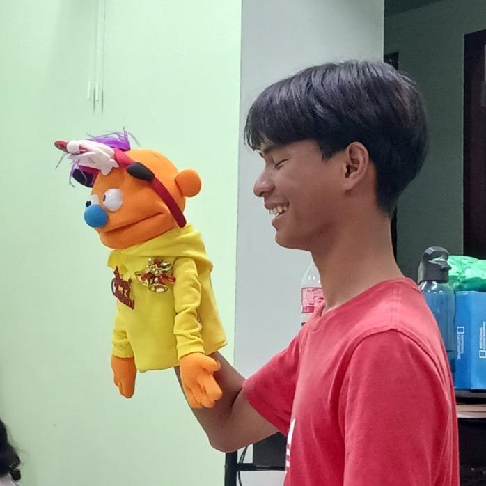 Jasper – Pubbet Sidekick Orange Boy Hand Puppet with Carry Bag (14”/35cm)