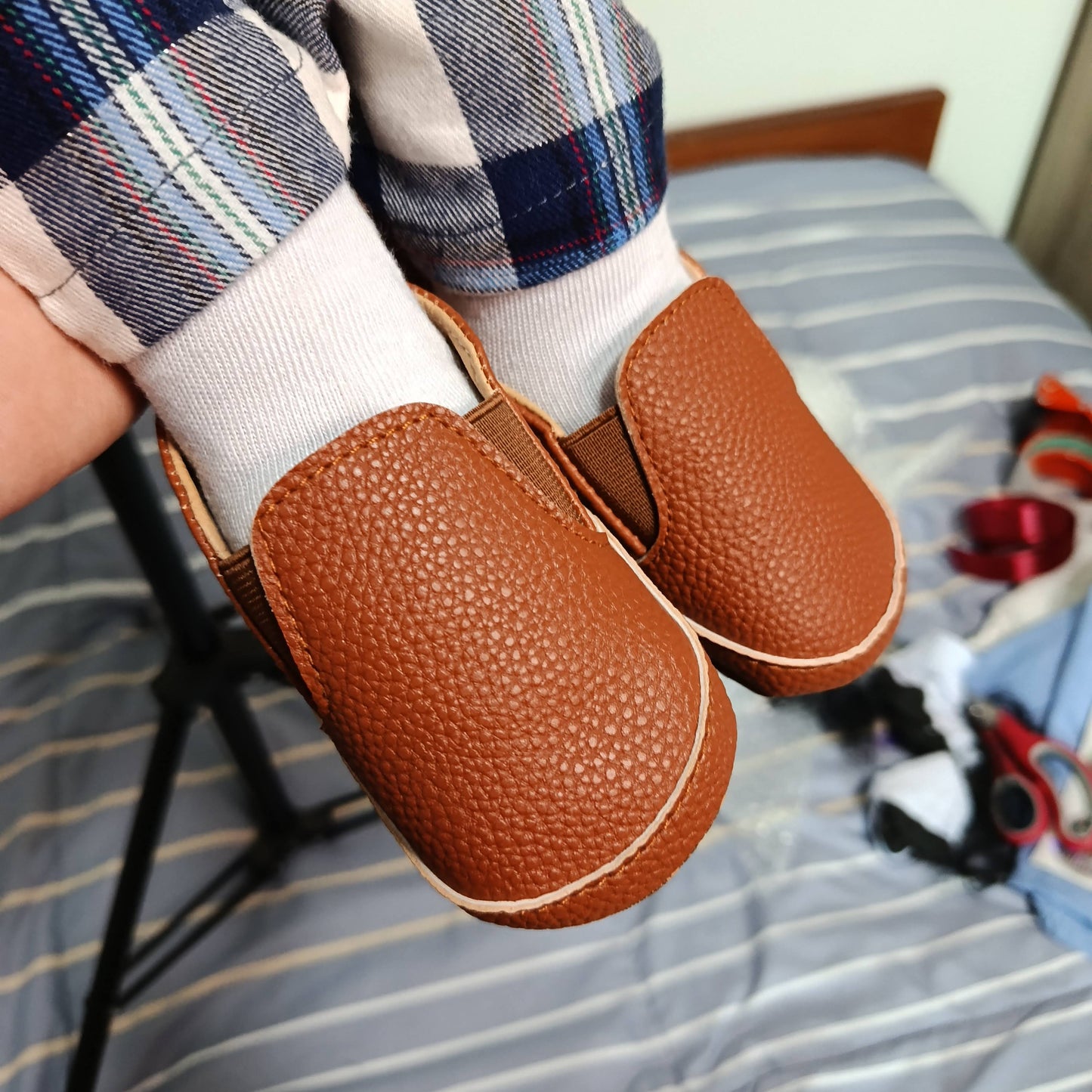 Morty – Gameshow Host Hand Puppet | Red Curly Hair & Plaid Suit | Pubbets Lab Original | 1 of 1