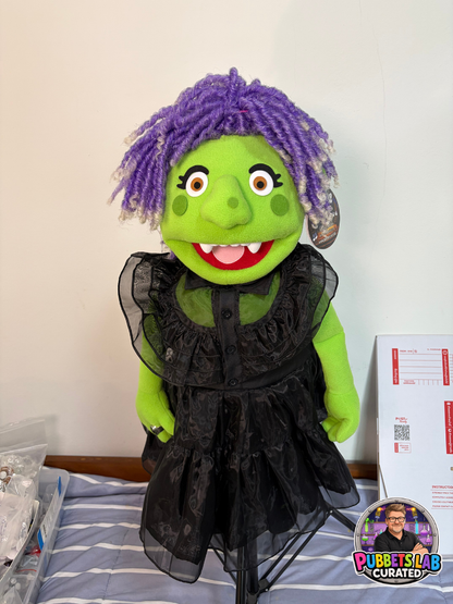 Winnie Wobblewort – Green Witch Hand Puppet | Purple Dreadlocks & Gothic Dress | Pubbets Lab Original | 1 of 1